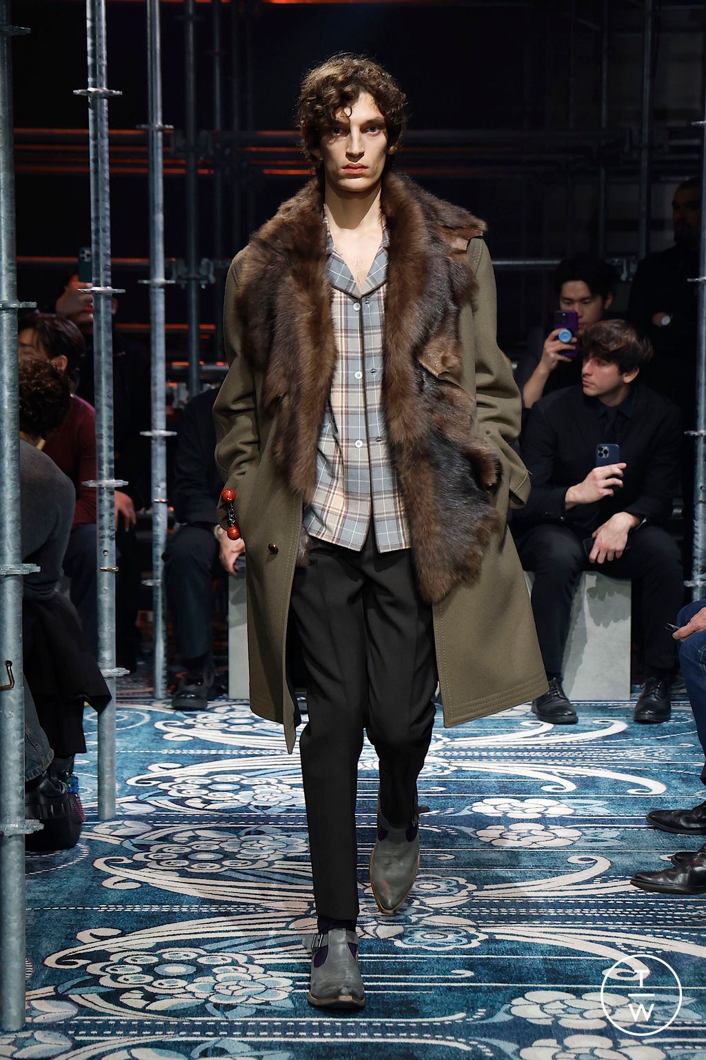 Fashion Week Milan Fall/Winter 2025 look 18 from the Prada collection menswear