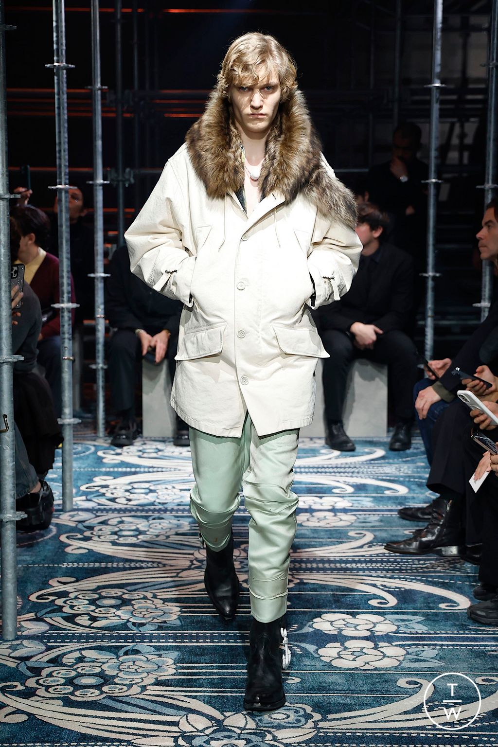 Fashion Week Milan Fall/Winter 2025 look 33 from the Prada collection menswear
