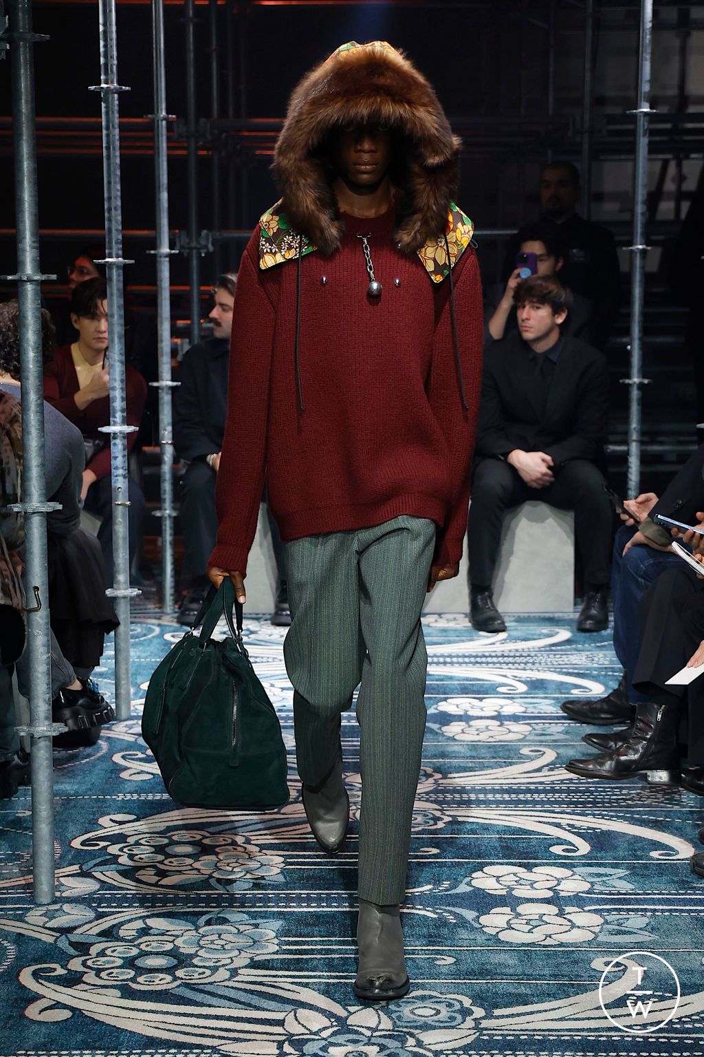 Fashion Week Milan Fall/Winter 2025 look 42 from the Prada collection menswear