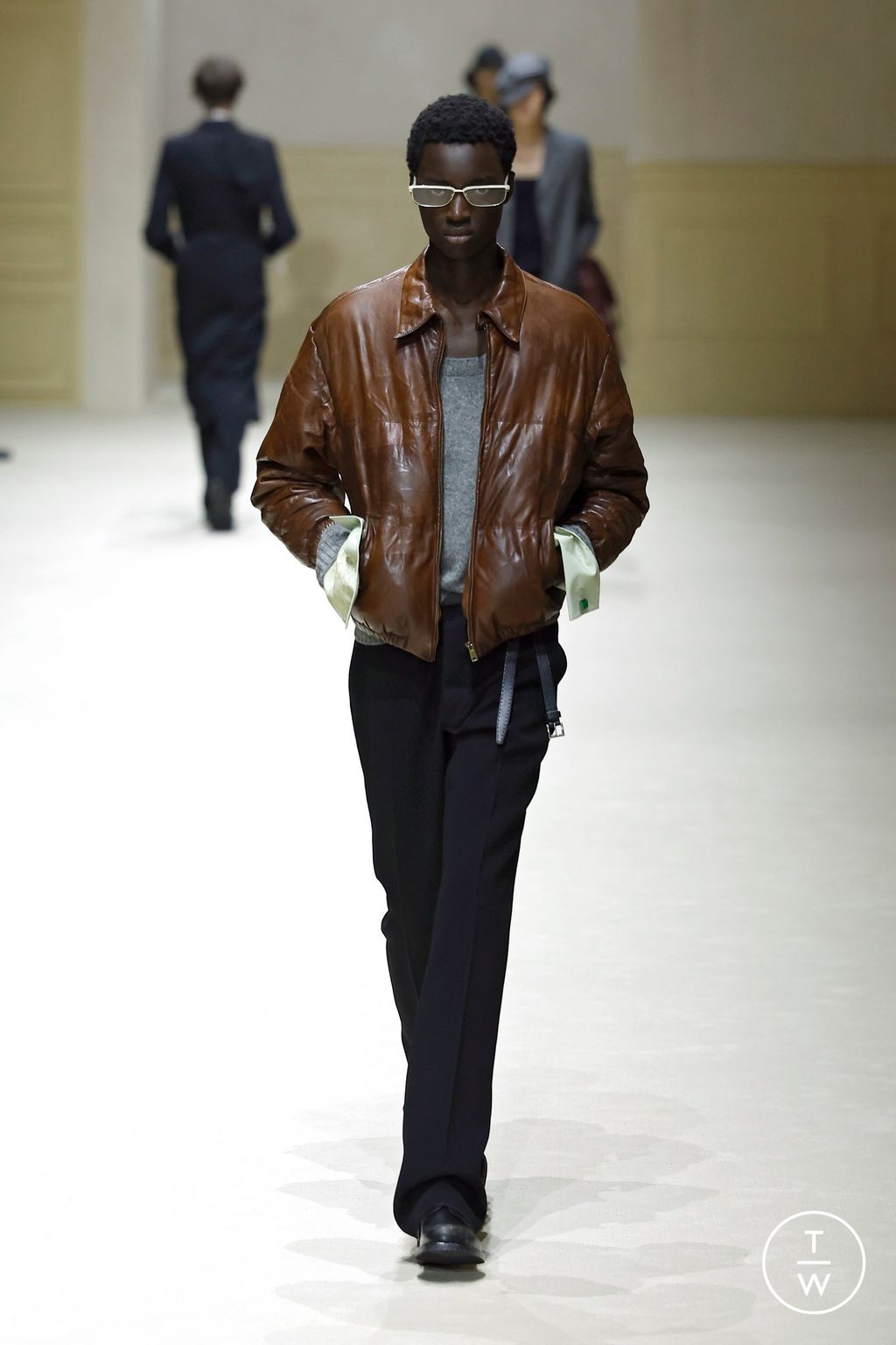 Fashion Week Milan Fall/Winter 2026 look 19 from the Prada collection menswear
