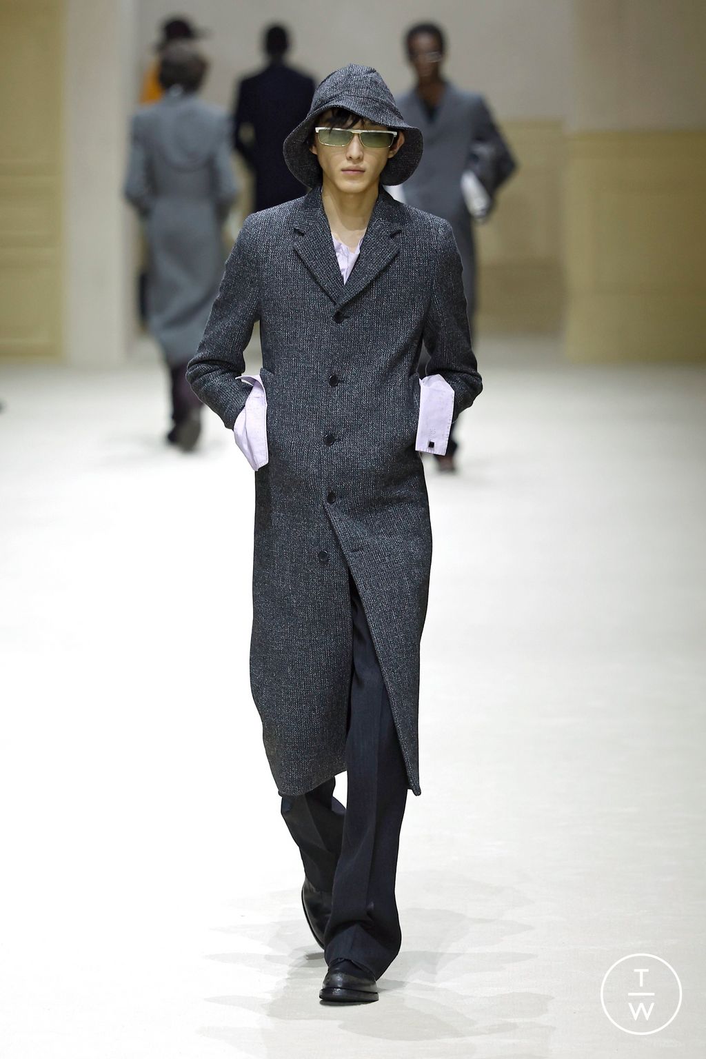 Fashion Week Milan Fall/Winter 2026 look 21 from the Prada collection 男装