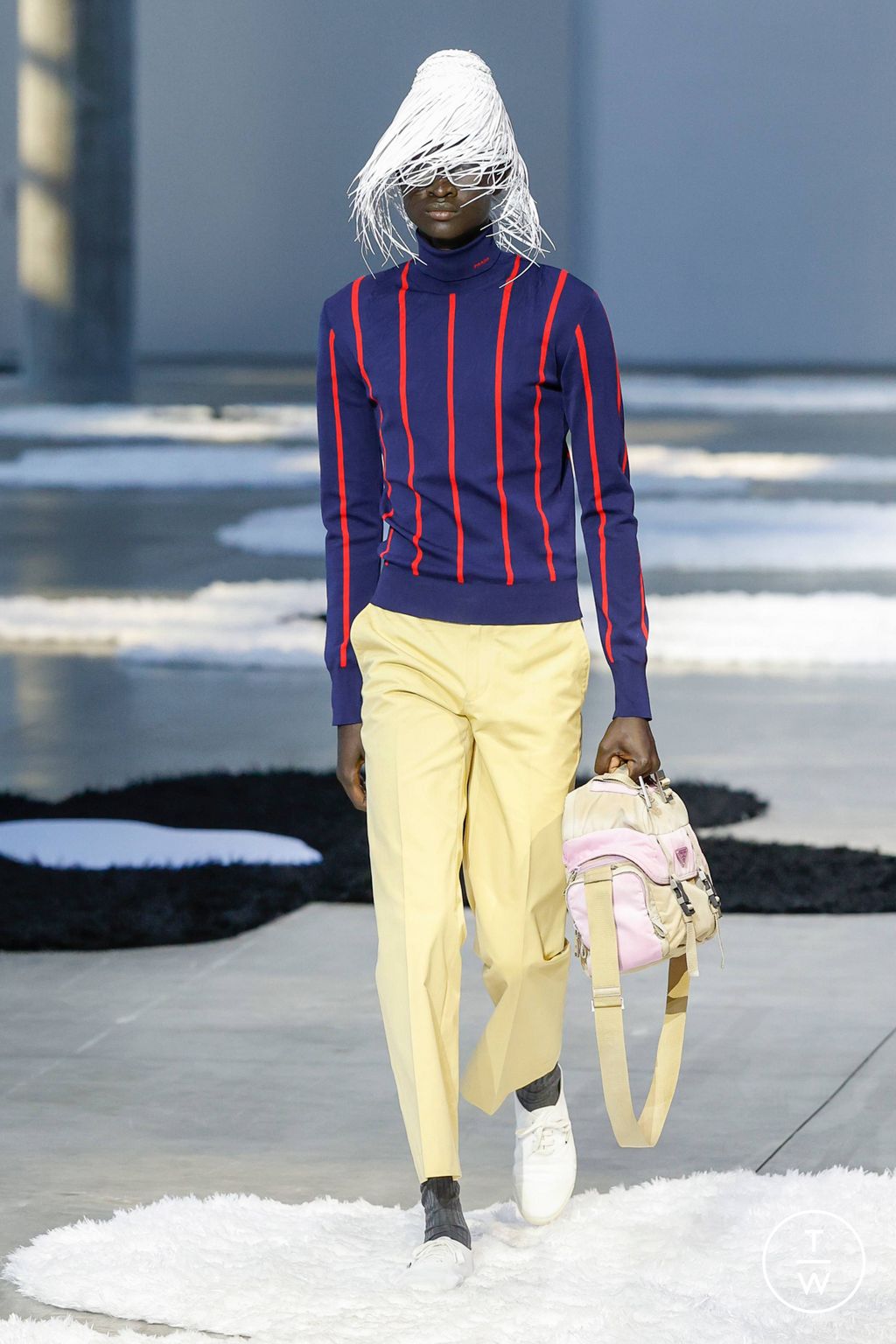 Fashion Week Milan Spring/Summer 2026 look 28 from the Prada collection menswear