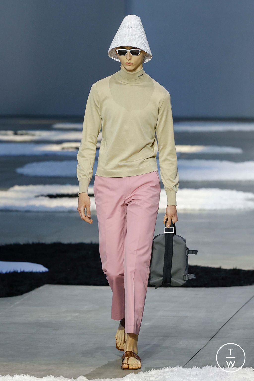 Fashion Week Milan Spring/Summer 2026 look 30 from the Prada collection menswear