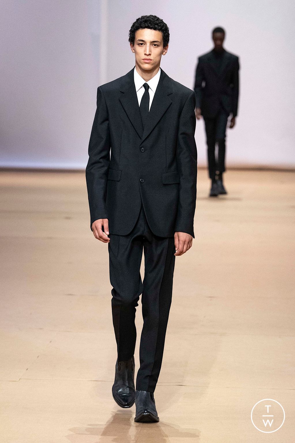 Fashion Week Milan Spring/Summer 2023 look 1 from the Prada collection 男装