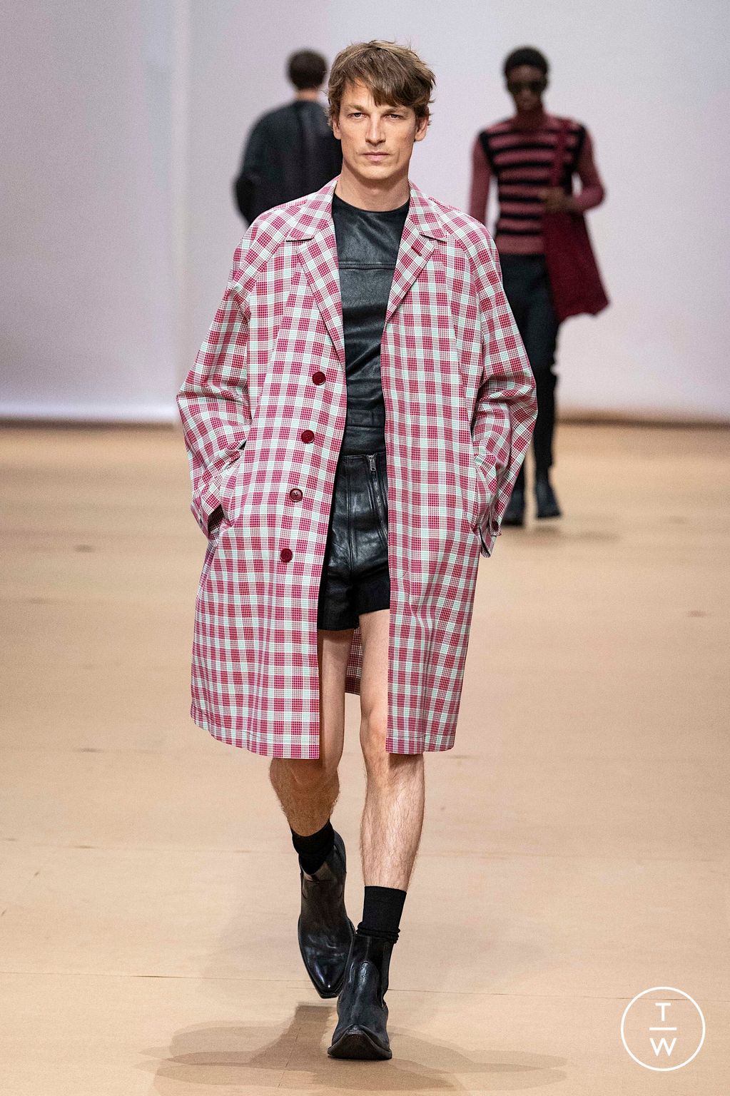 Fashion Week Milan Spring/Summer 2023 look 19 from the Prada collection 男装