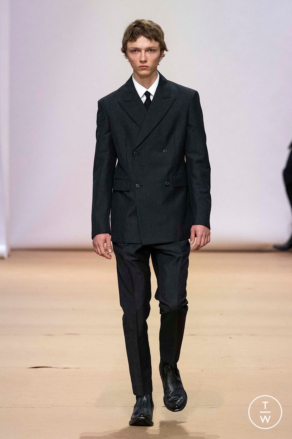 Fashion Week Milan Spring/Summer 2023 look 43 from the Prada collection 男装