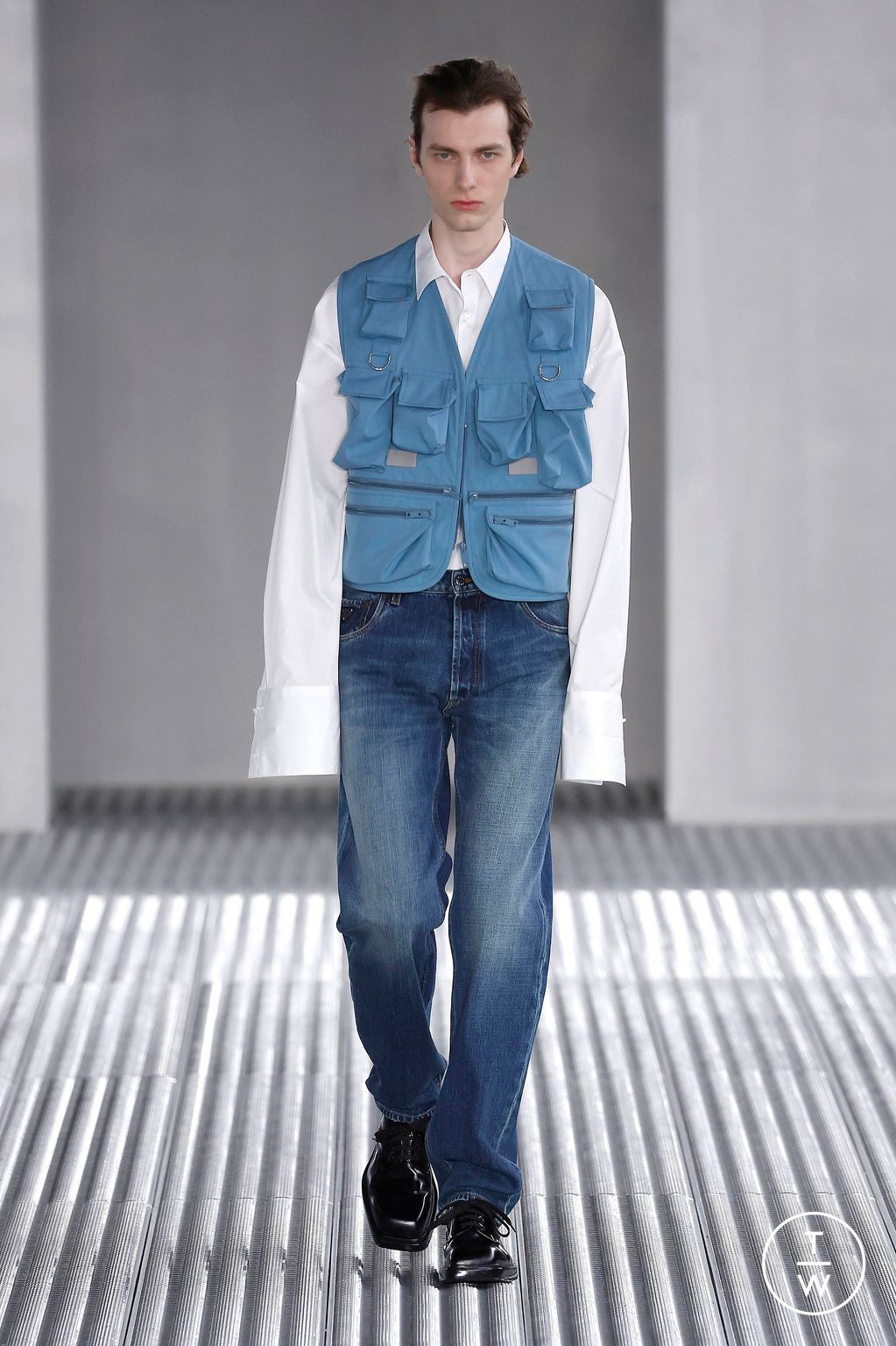 Fashion Week Milan Spring/Summer 2024 look 12 de la collection Prada menswear