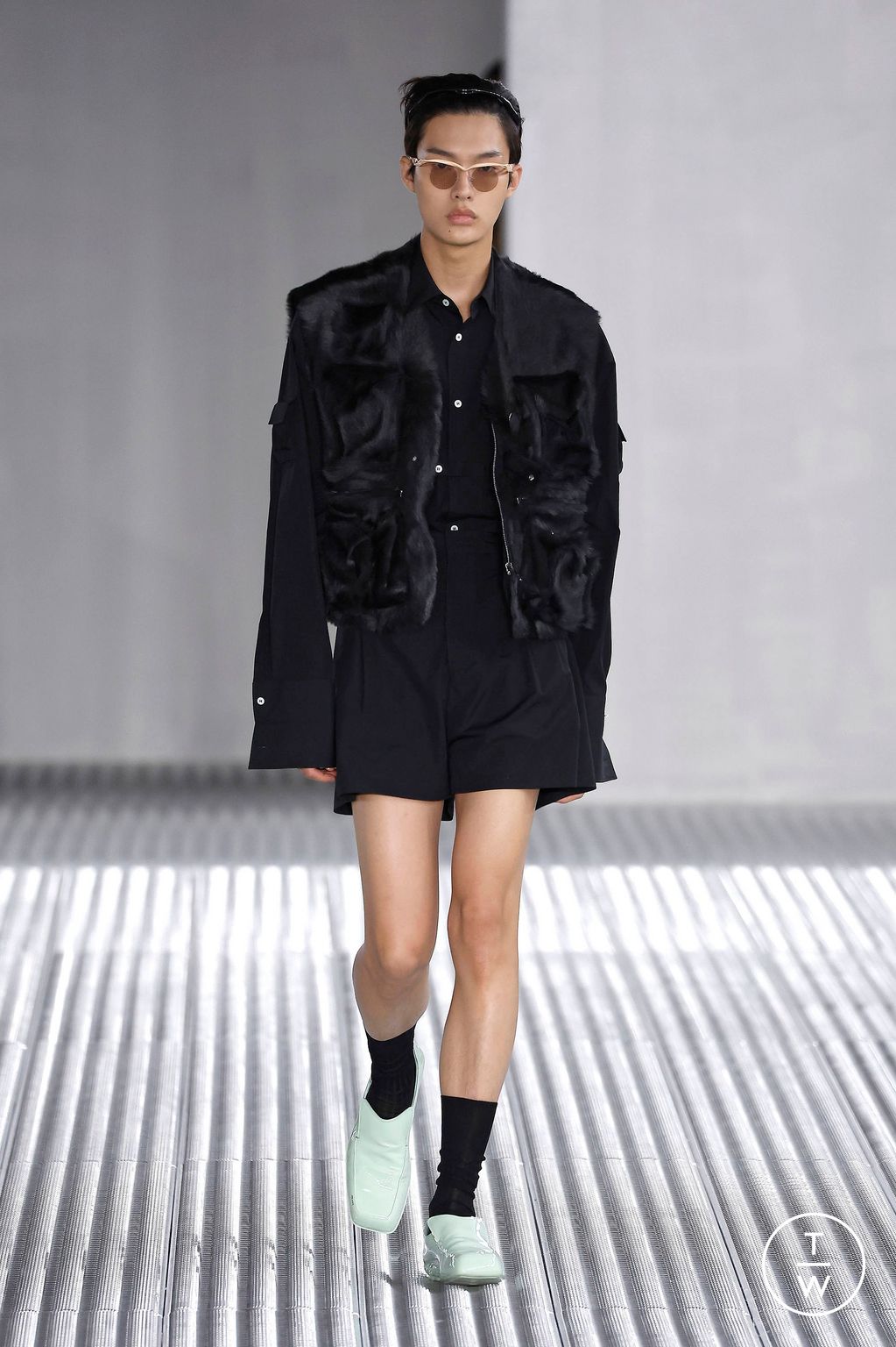 Fashion Week Milan Spring/Summer 2024 look 20 from the Prada collection menswear