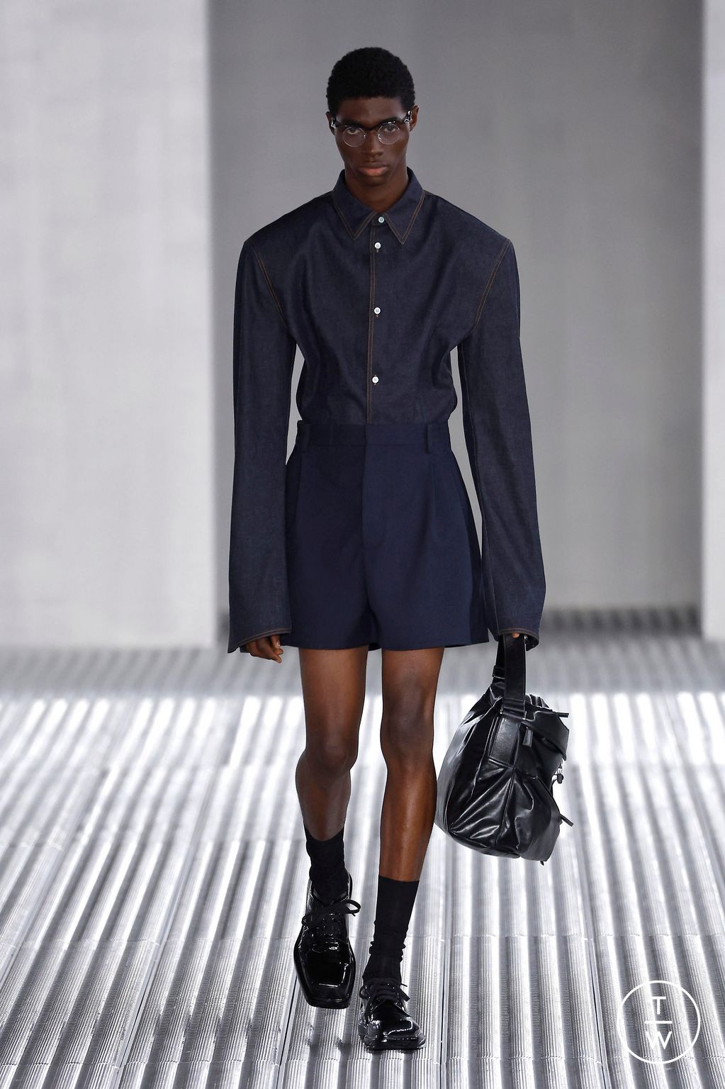 Fashion Week Milan Spring/Summer 2024 look 35 de la collection Prada menswear