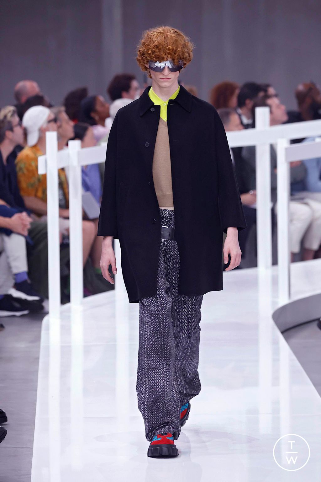 Fashion Week Milan Spring/Summer 2025 look 10 from the Prada collection menswear