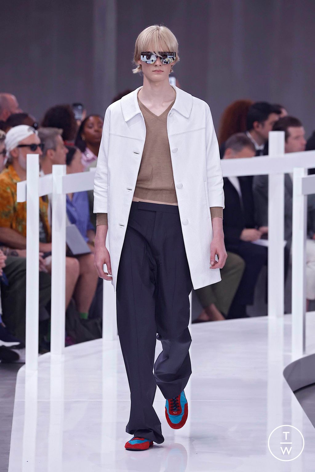 Fashion Week Milan Spring-Summer 2025 look 13 de la collection Prada menswear