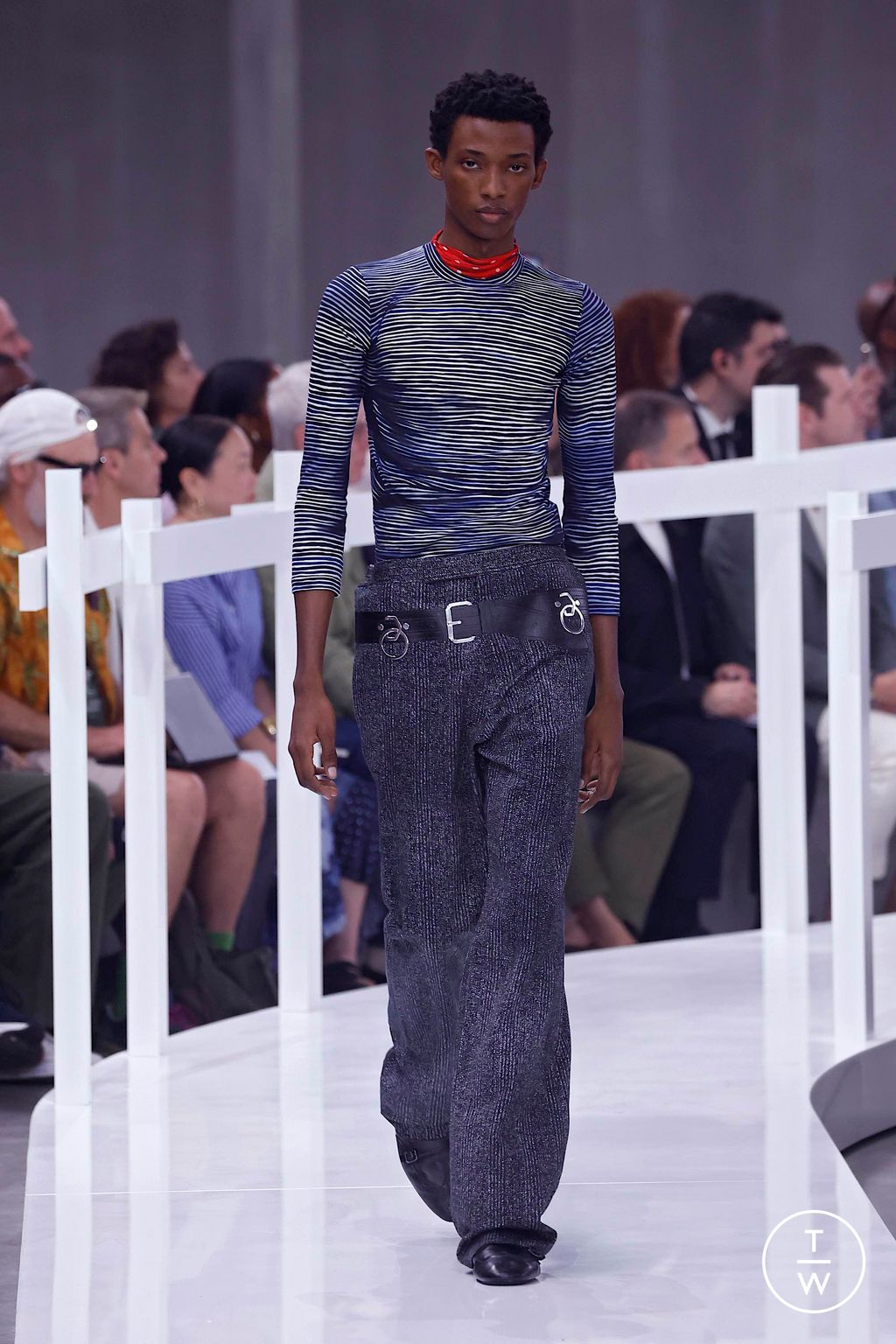 Fashion Week Milan Spring-Summer 2025 look 17 from the Prada collection menswear