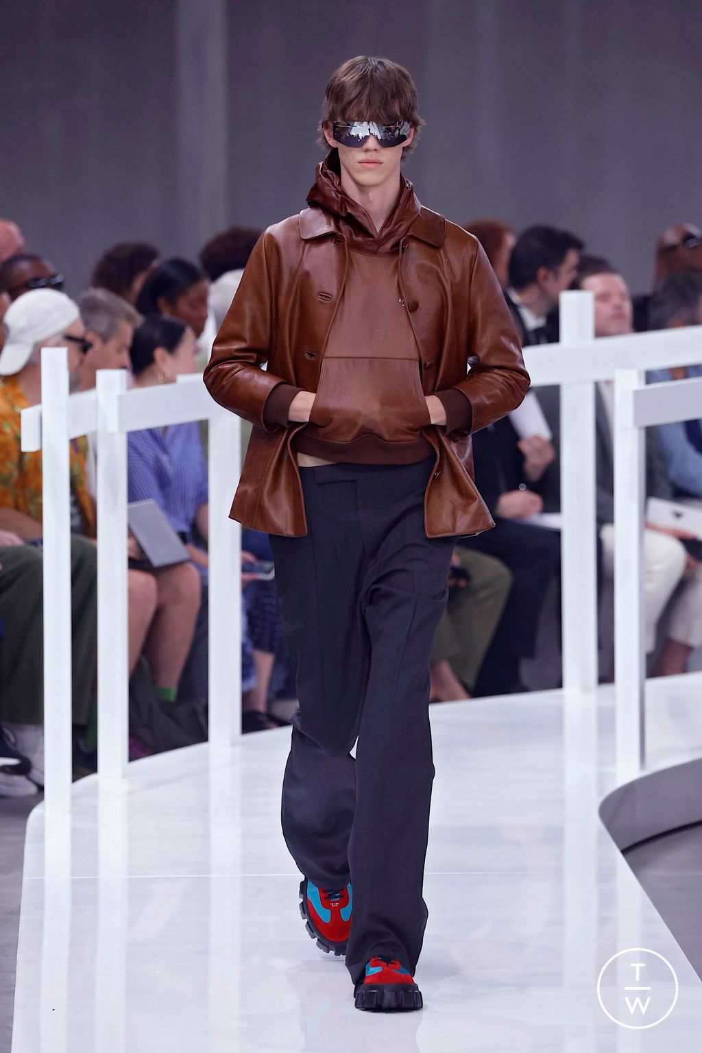 Fashion Week Milan Spring-Summer 2025 look 27 from the Prada collection 男装