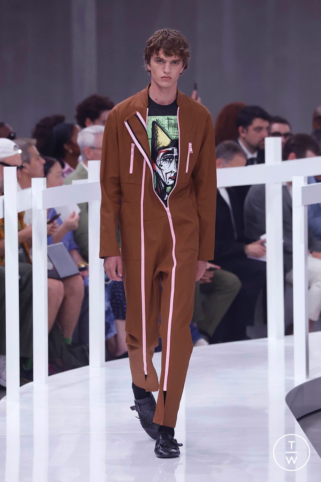 Fashion Week Milan Spring/Summer 2025 look 50 from the Prada collection menswear