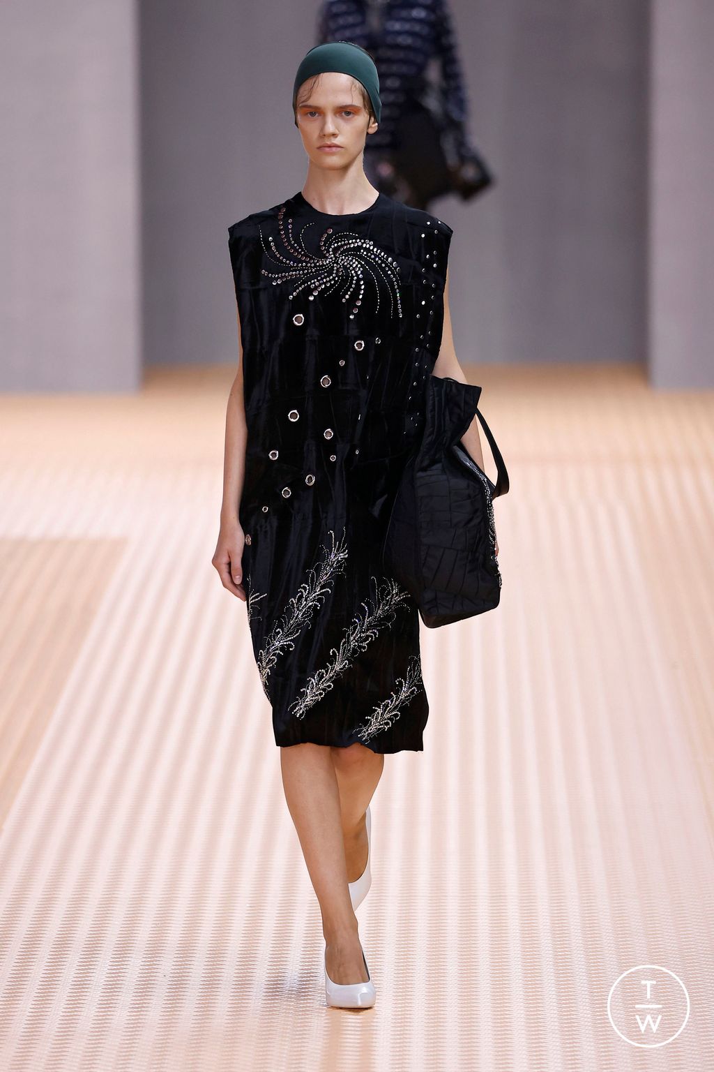Fashion Week Milan Spring/Summer 2024 look 25 de la collection Prada womenswear
