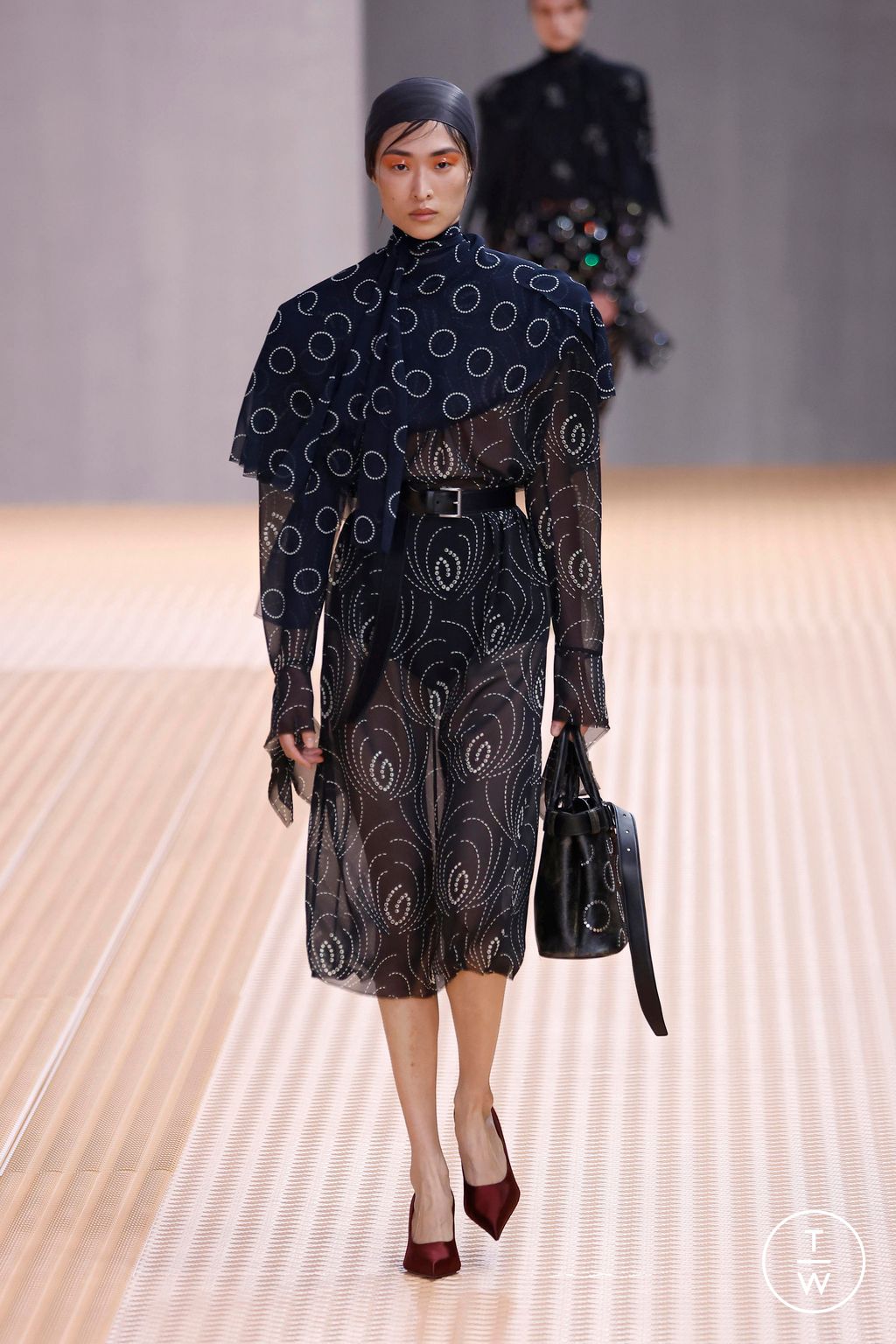 Fashion Week Milan Spring/Summer 2024 look 33 from the Prada collection 女装