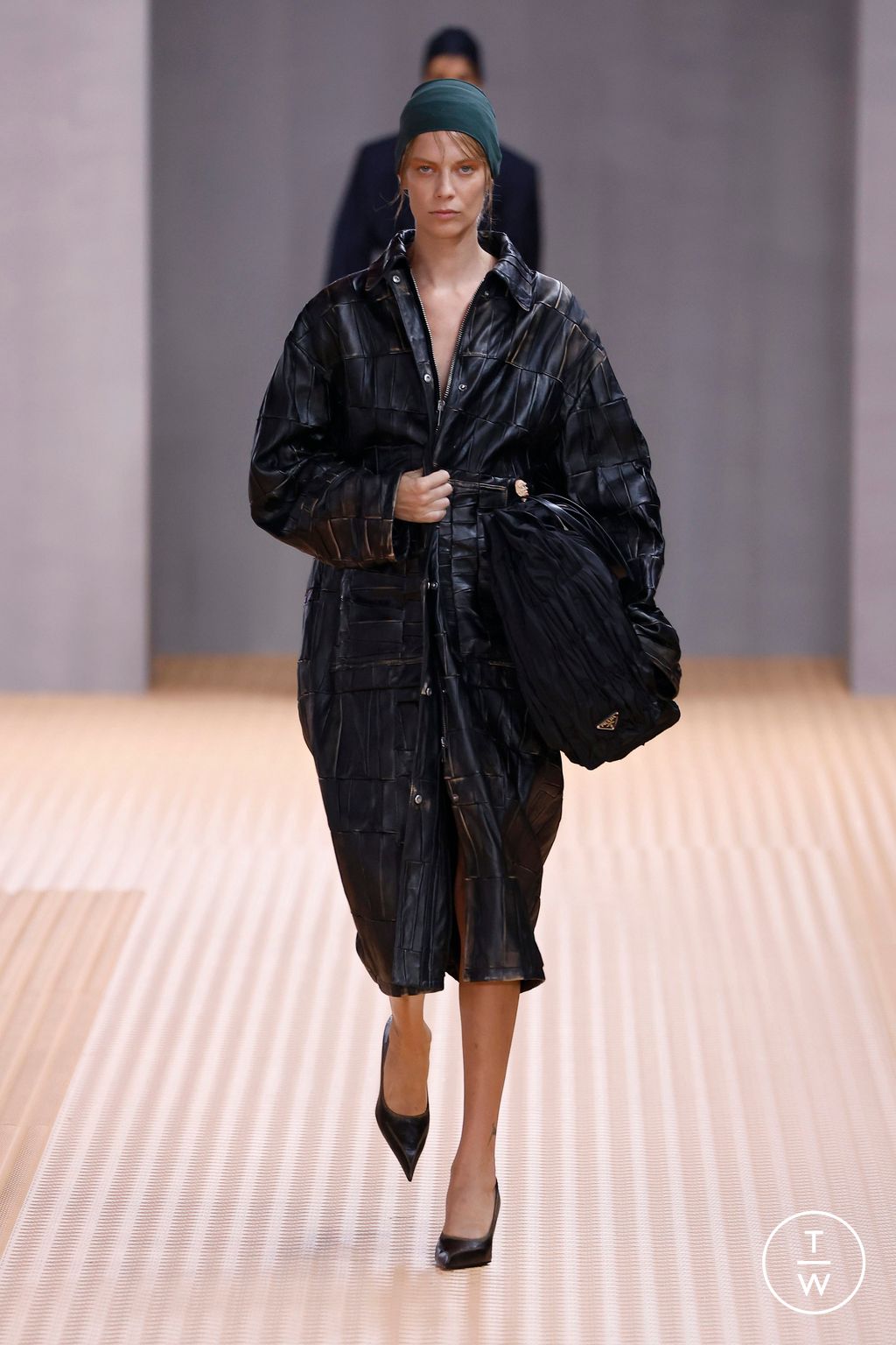 Fashion Week Milan Spring/Summer 2024 look 38 from the Prada collection 女装