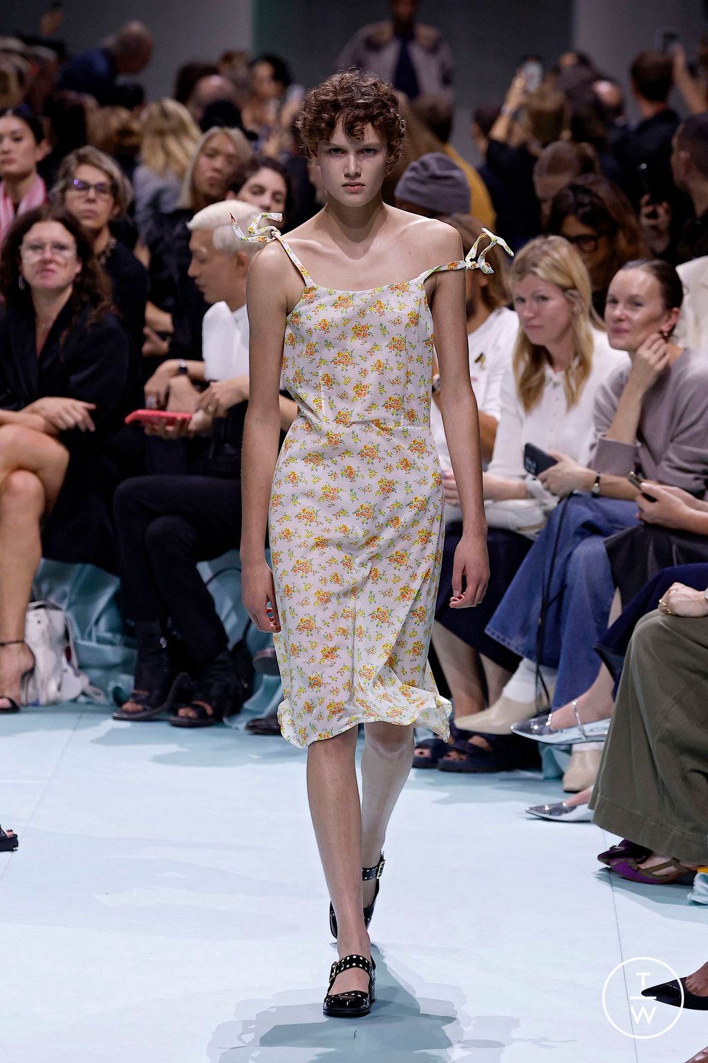 Fashion Week Milan Spring-Summer 2025 look 1 from the Prada collection womenswear