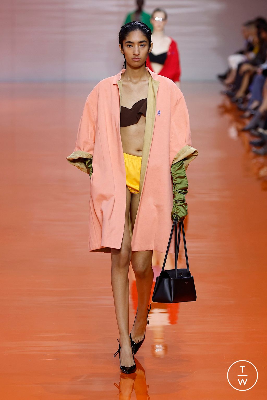 Fashion Week Milan Spring/Summer 2026 look 25 from the Prada collection womenswear