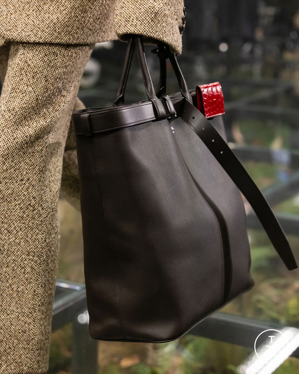 Fashion Week Milan Fall/Winter 2024 look 2 from the Prada collection menswear accessories