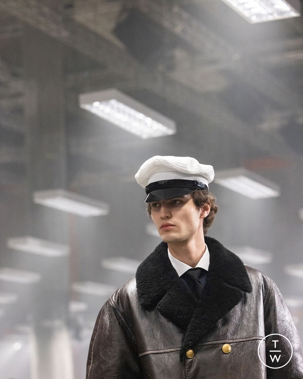 Fashion Week Milan Fall/Winter 2024 look 25 from the Prada collection menswear accessories