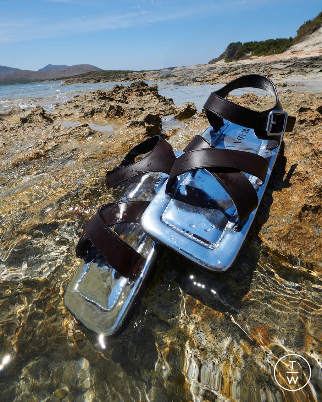 Fashion Week Milan Spring/Summer 2022 look 18 from the Prada collection menswear accessories