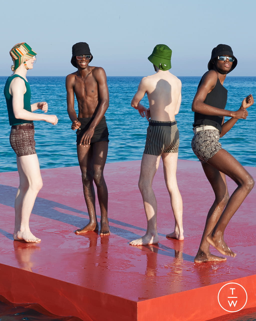 Fashion Week Milan Spring/Summer 2022 look 10 from the Prada collection menswear accessories