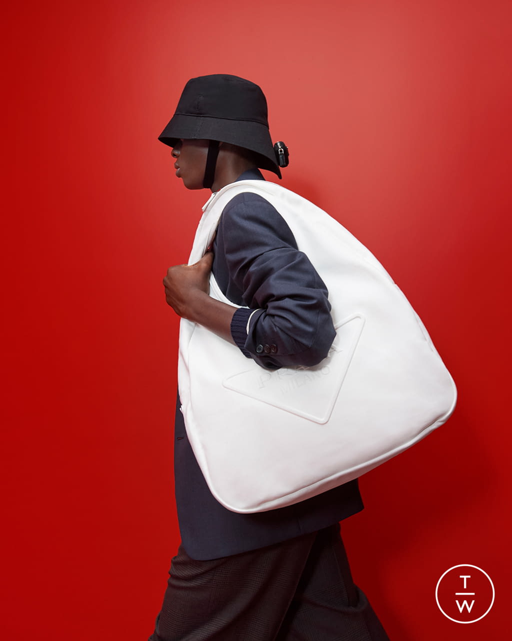 Fashion Week Milan Spring/Summer 2022 look 50 from the Prada collection menswear accessories