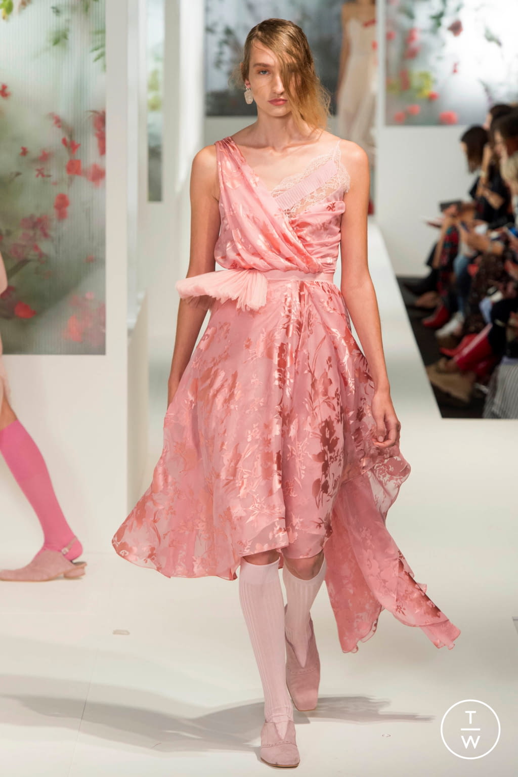 Fashion Week London Spring/Summer 2018 look 34 from the Preen by Thornton Bregazzi collection womenswear