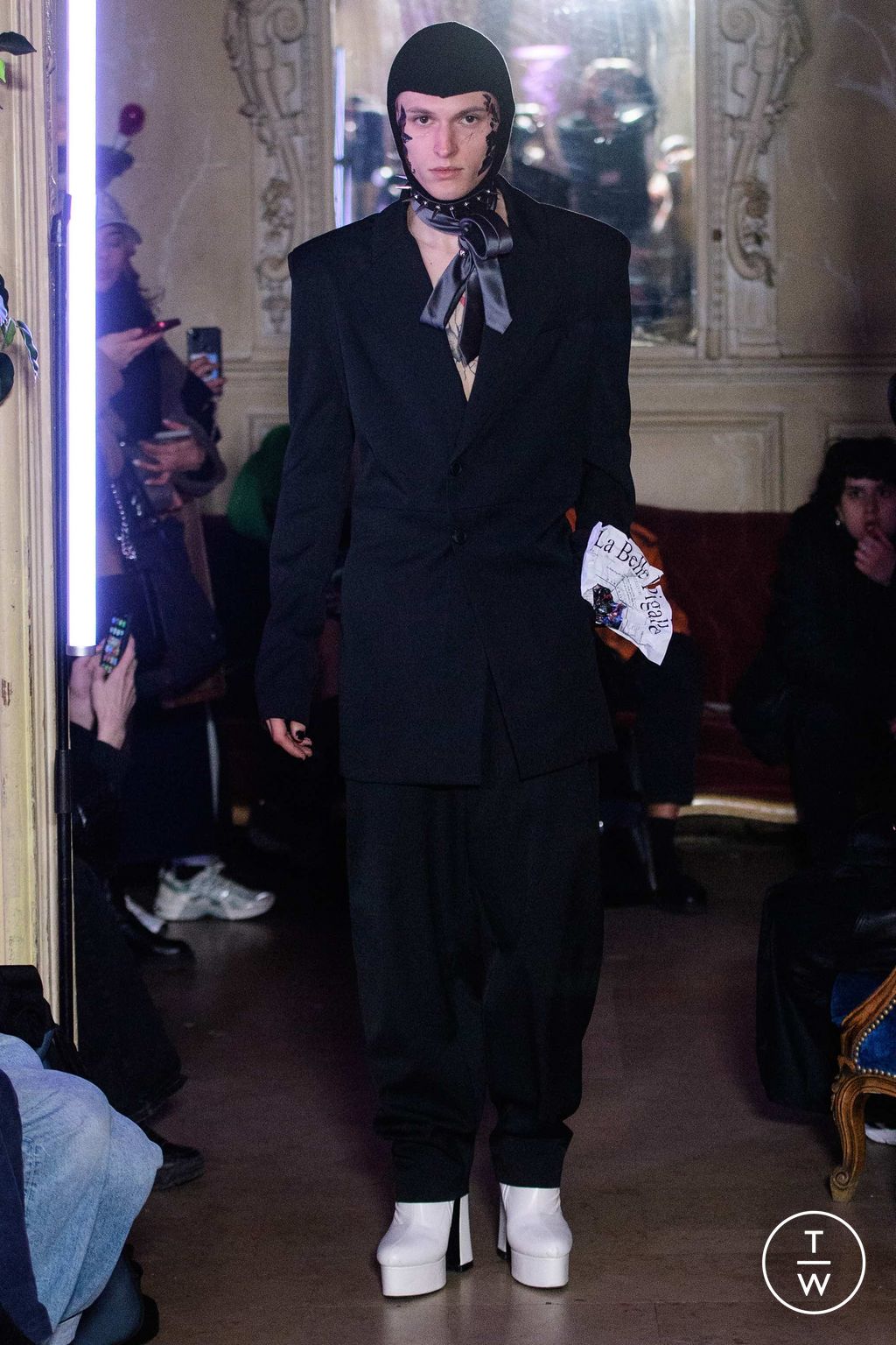 Fashion Week Paris Fall/Winter 2023 look 15 from the Pressiat collection womenswear