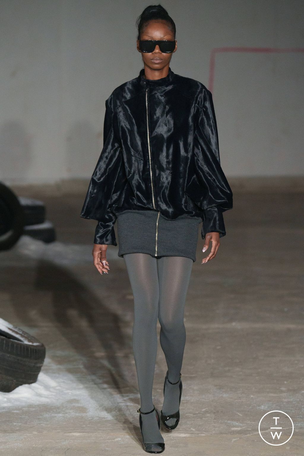 Fashion Week Paris Fall/Winter 2024 look 13 from the Pressiat collection 女装