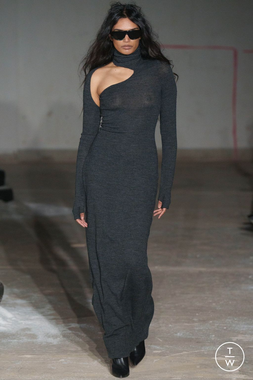Fashion Week Paris Fall/Winter 2024 look 15 from the Pressiat collection 女装
