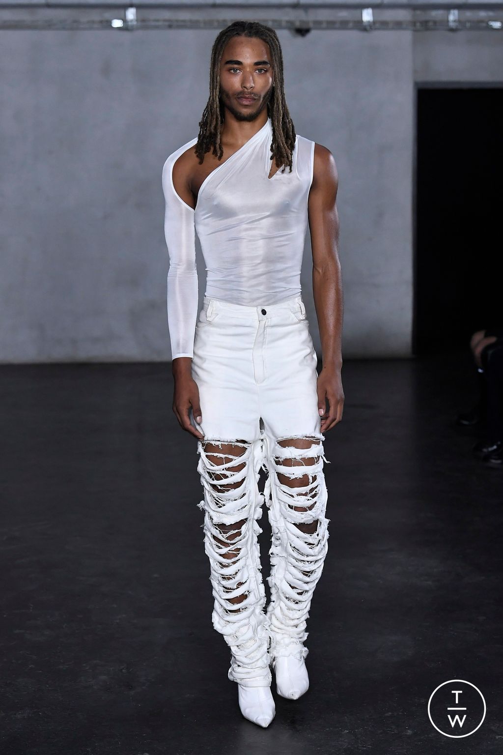 Fashion Week Paris Spring/Summer 2024 look 5 from the Pressiat collection womenswear