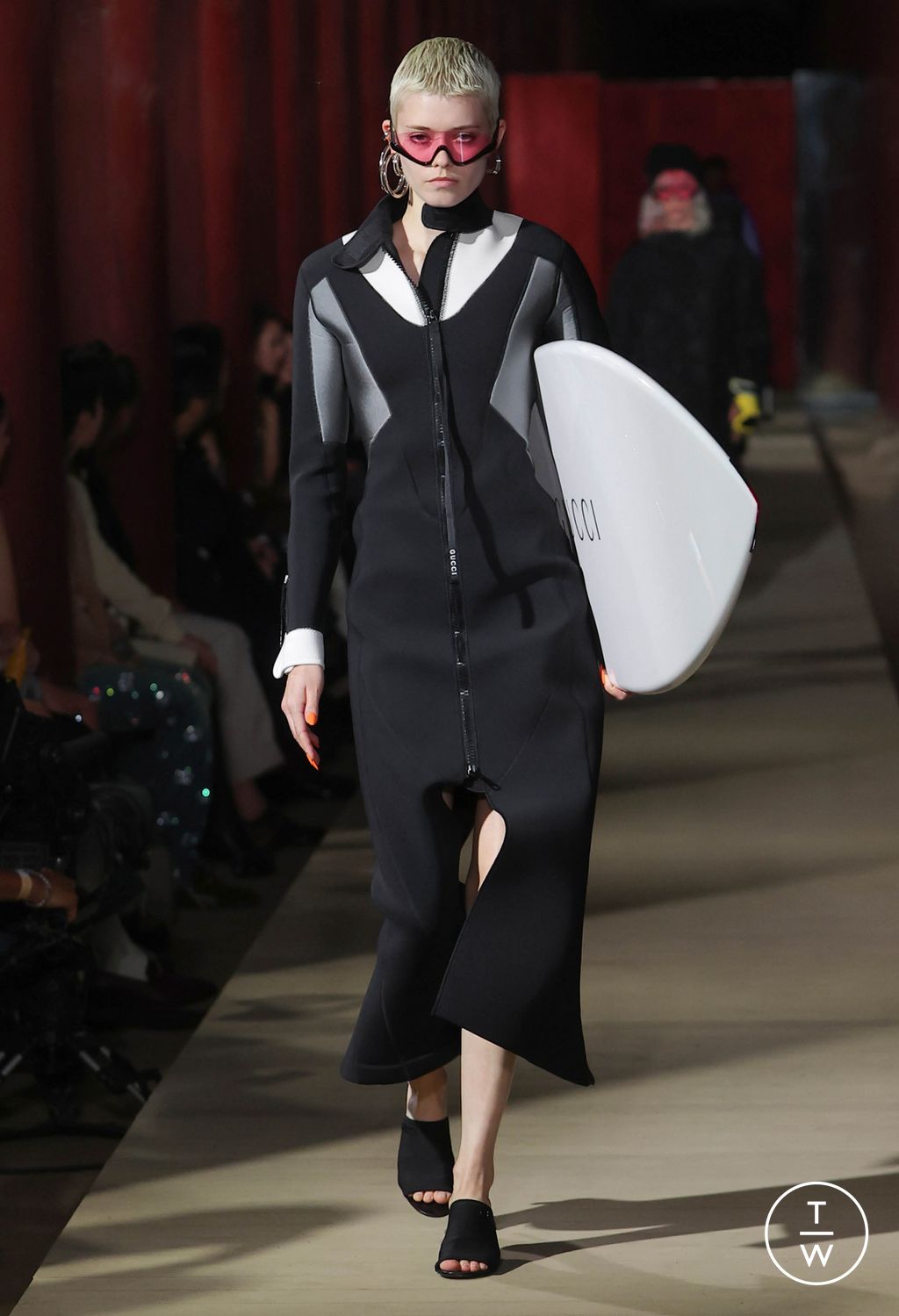Fashion Week Milan Resort 2024 look 23 de la collection Gucci womenswear