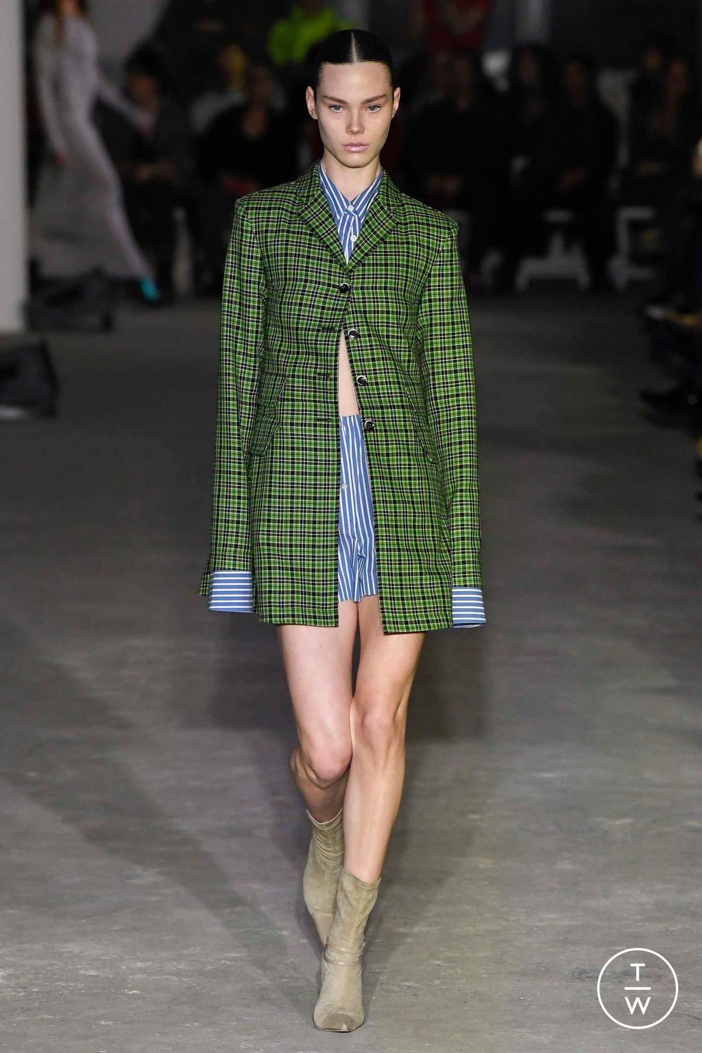 Fashion Week New York Fall/Winter 2023 look 13 de la collection Priscavera womenswear