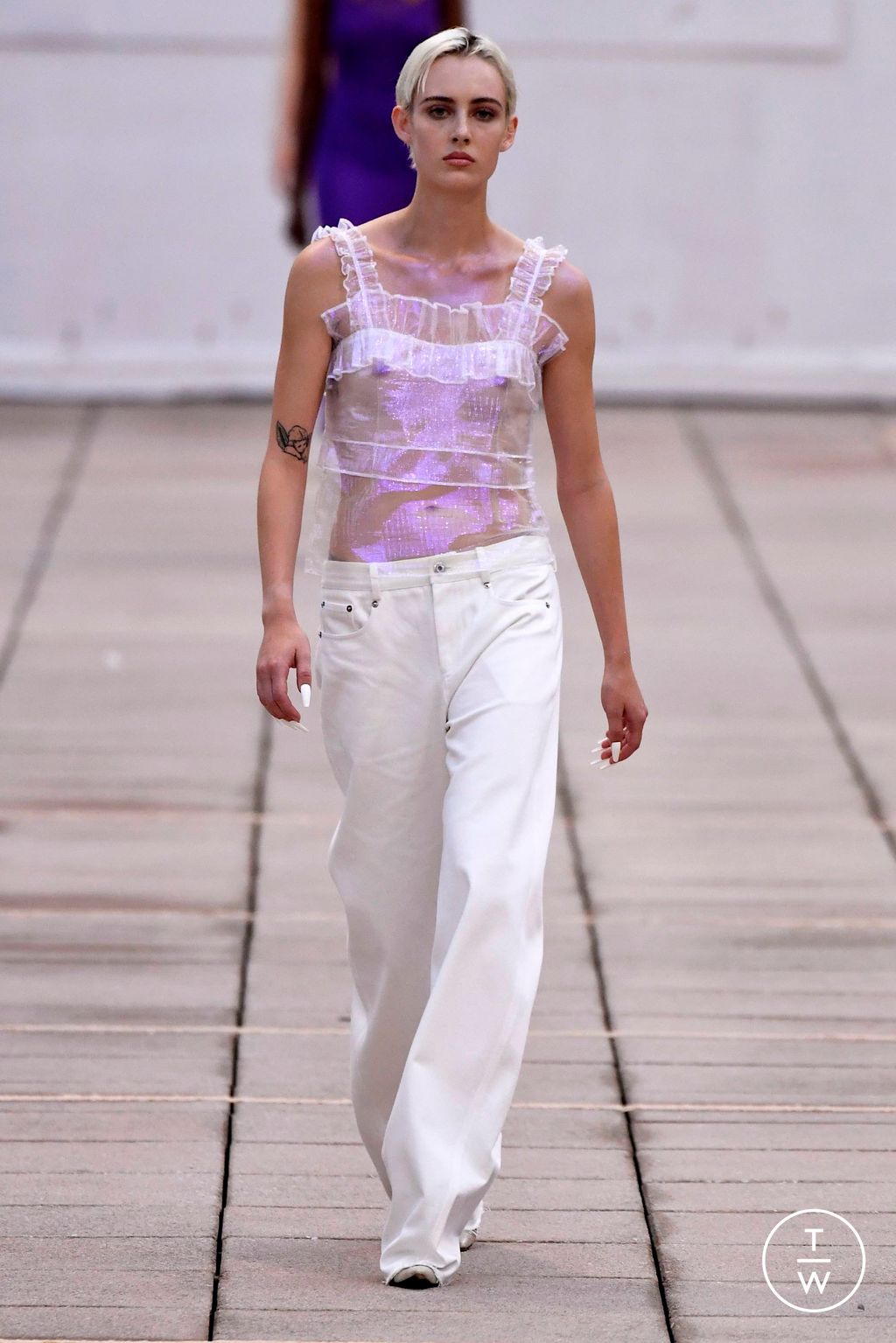 Fashion Week New York Spring/Summer 2024 look 37 from the Priscavera collection 女装