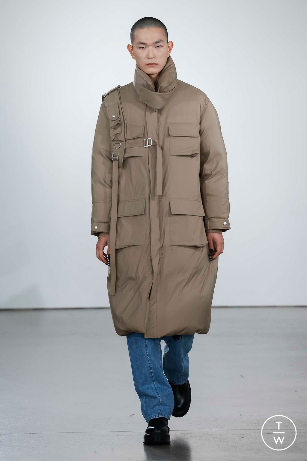 Fashion Week New York Fall/Winter 2023 look 17 from the Private Policy collection womenswear