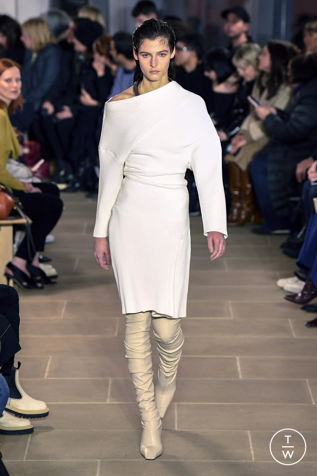 Fashion Week New York Fall/Winter 2020 look 4 from the Proenza Schouler collection womenswear