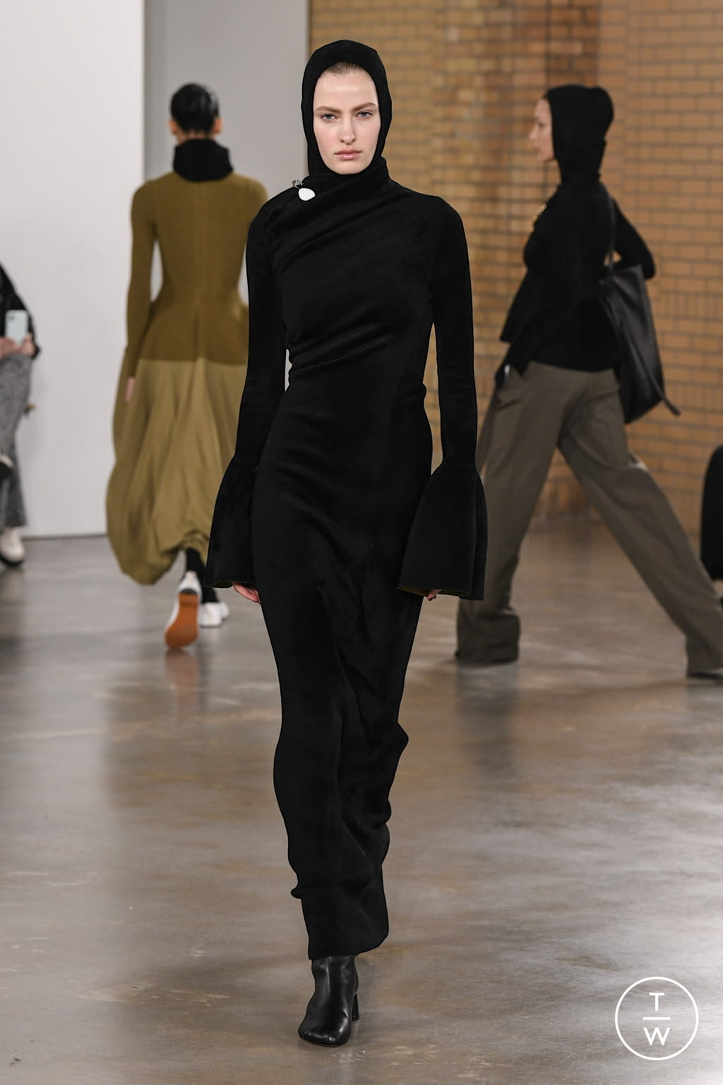 Fashion Week New York Fall/Winter 2022 look 9 from the Proenza Schouler collection 女装