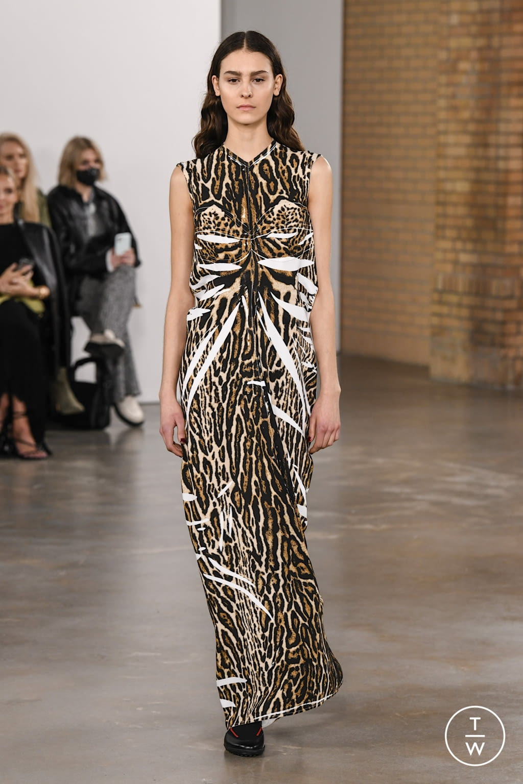Fashion Week New York Fall/Winter 2022 look 11 from the Proenza Schouler collection 女装