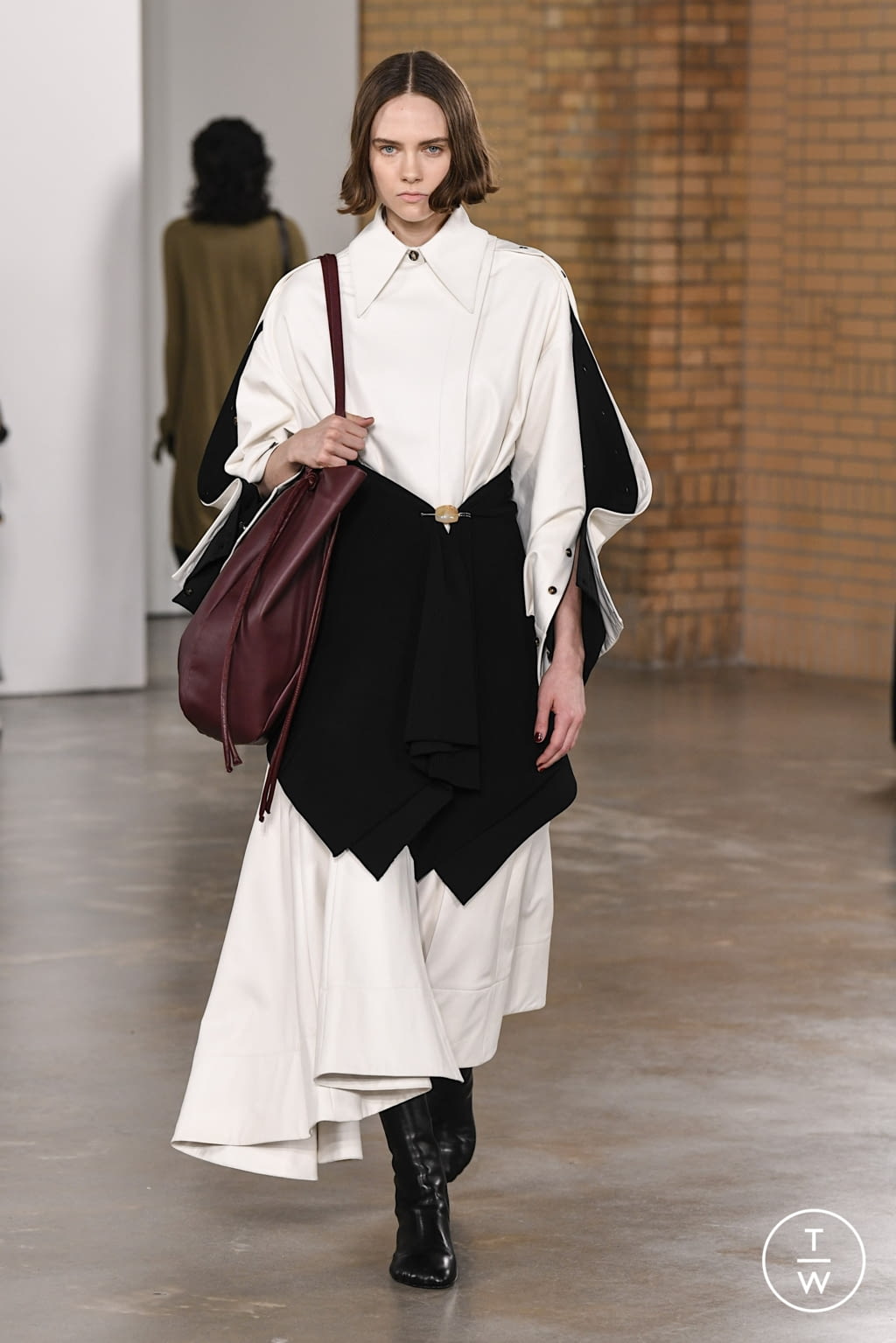 Fashion Week New York Fall/Winter 2022 look 17 from the Proenza Schouler collection 女装