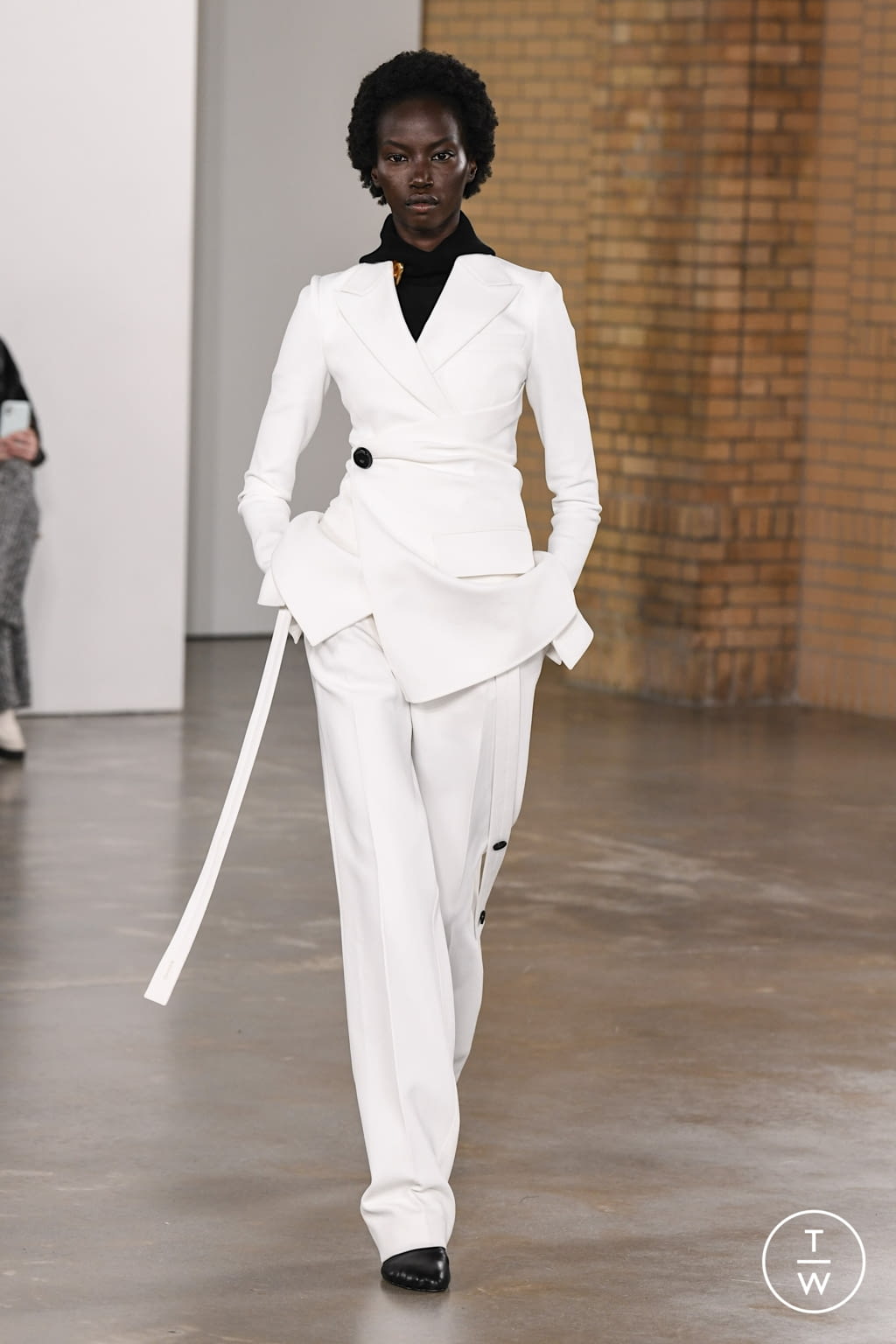 Fashion Week New York Fall/Winter 2022 look 27 from the Proenza Schouler collection 女装