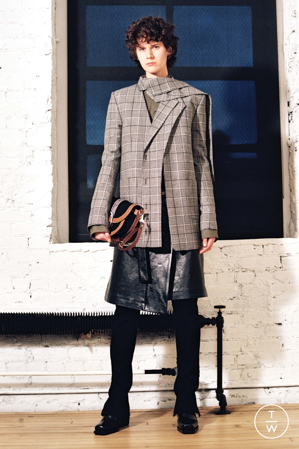 Fashion Week New York Pre-Fall 2019 look 1 from the Proenza Schouler collection womenswear