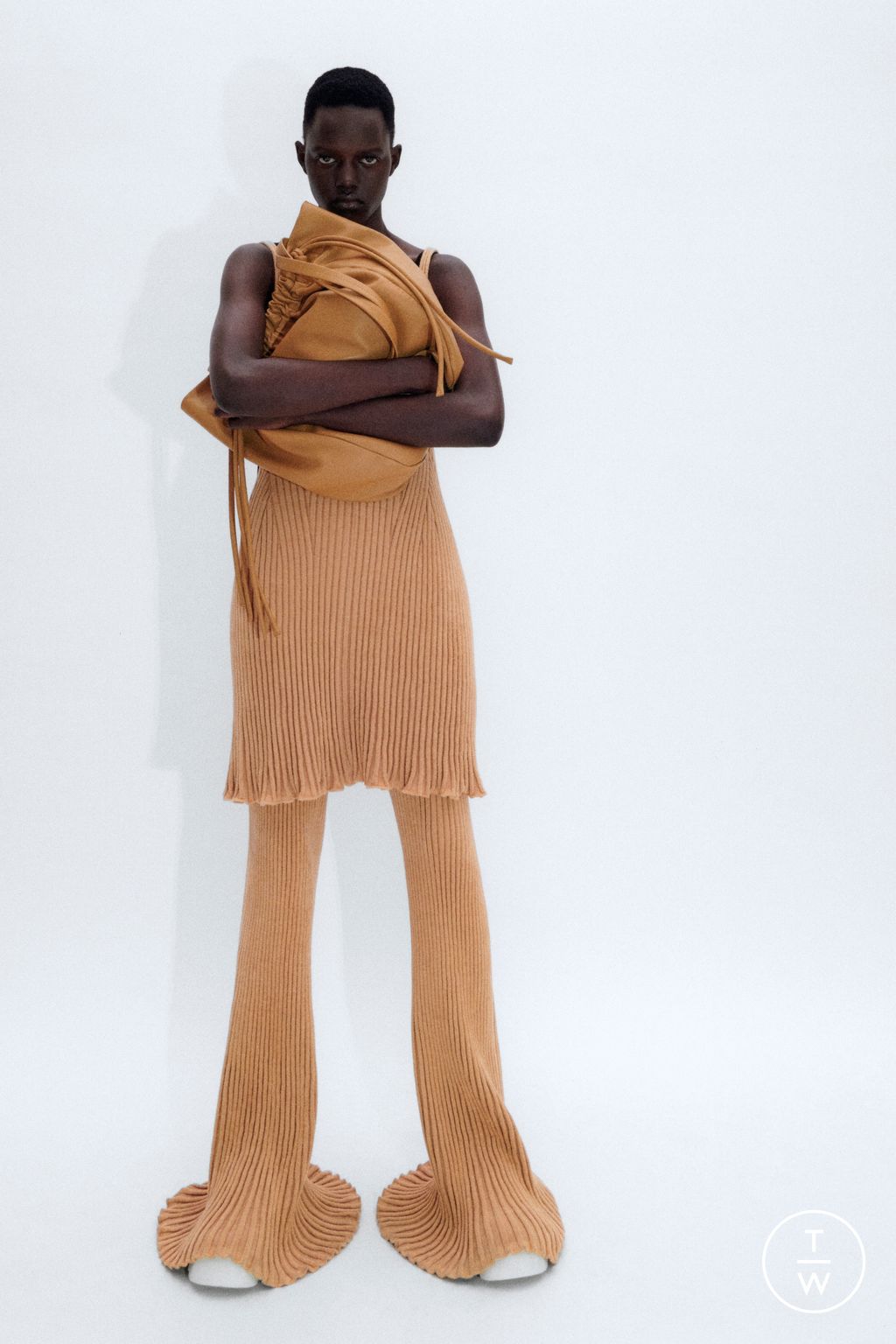 Fashion Week New York Resort 2023 look 23 from the Proenza Schouler collection 女装