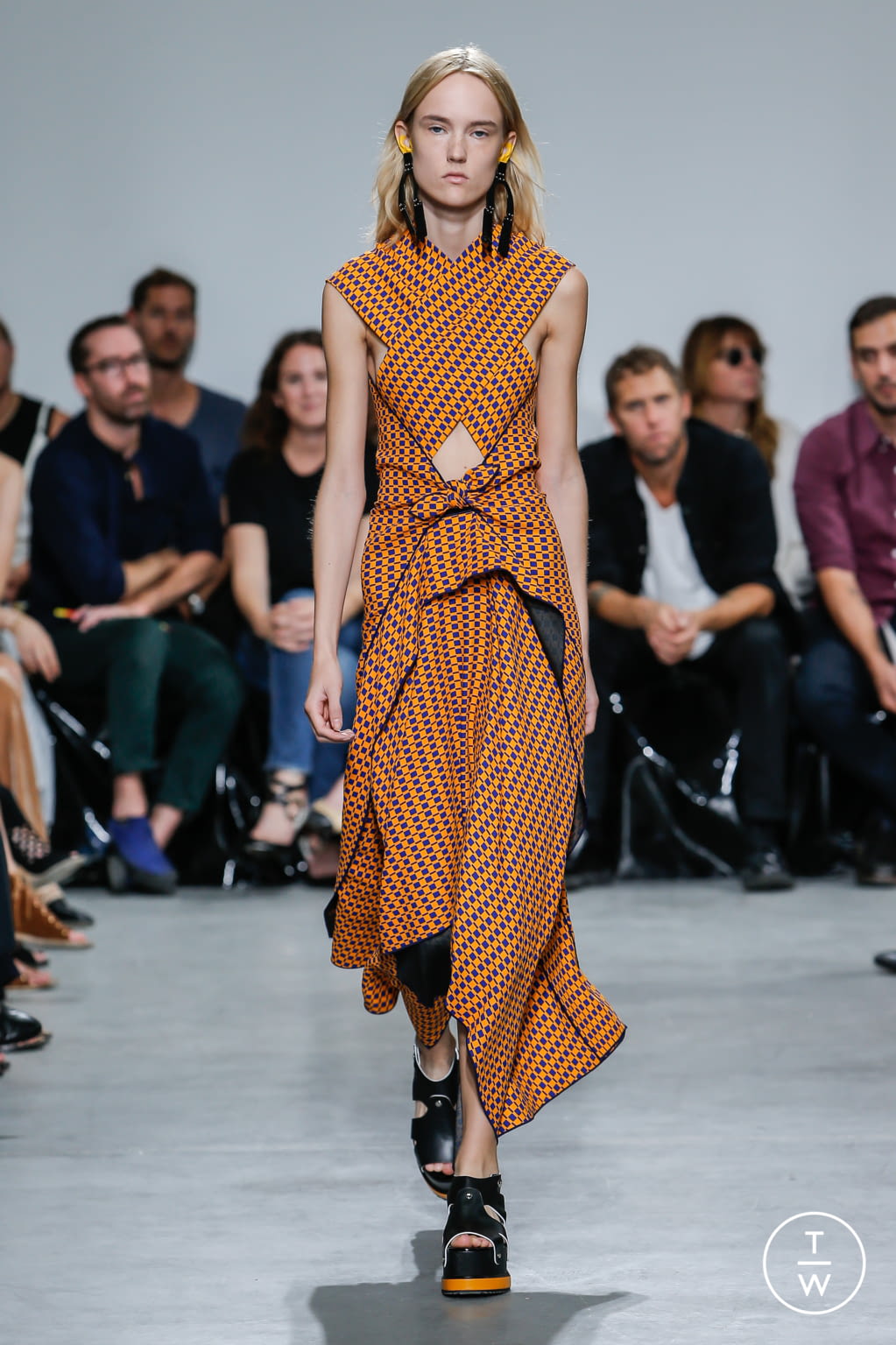 Fashion Week New York Spring/Summer 2017 look 15 from the Proenza Schouler collection 女装