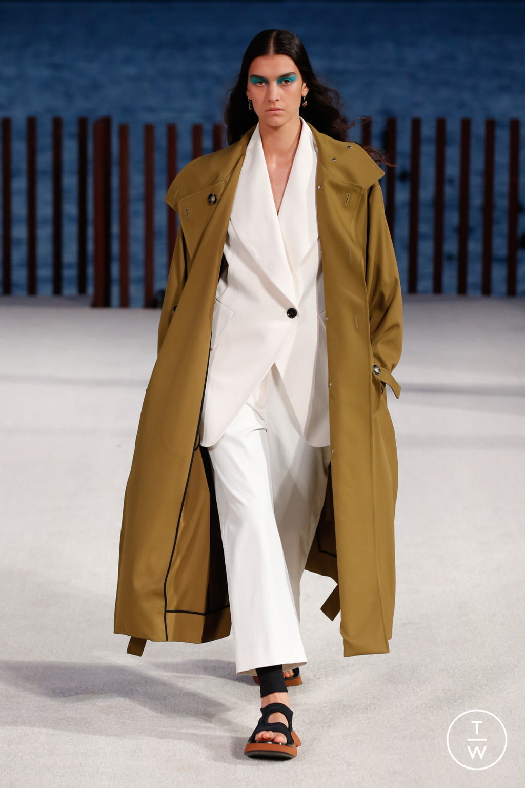 Fashion Week New York Spring/Summer 2022 look 18 de la collection Proenza Schouler womenswear
