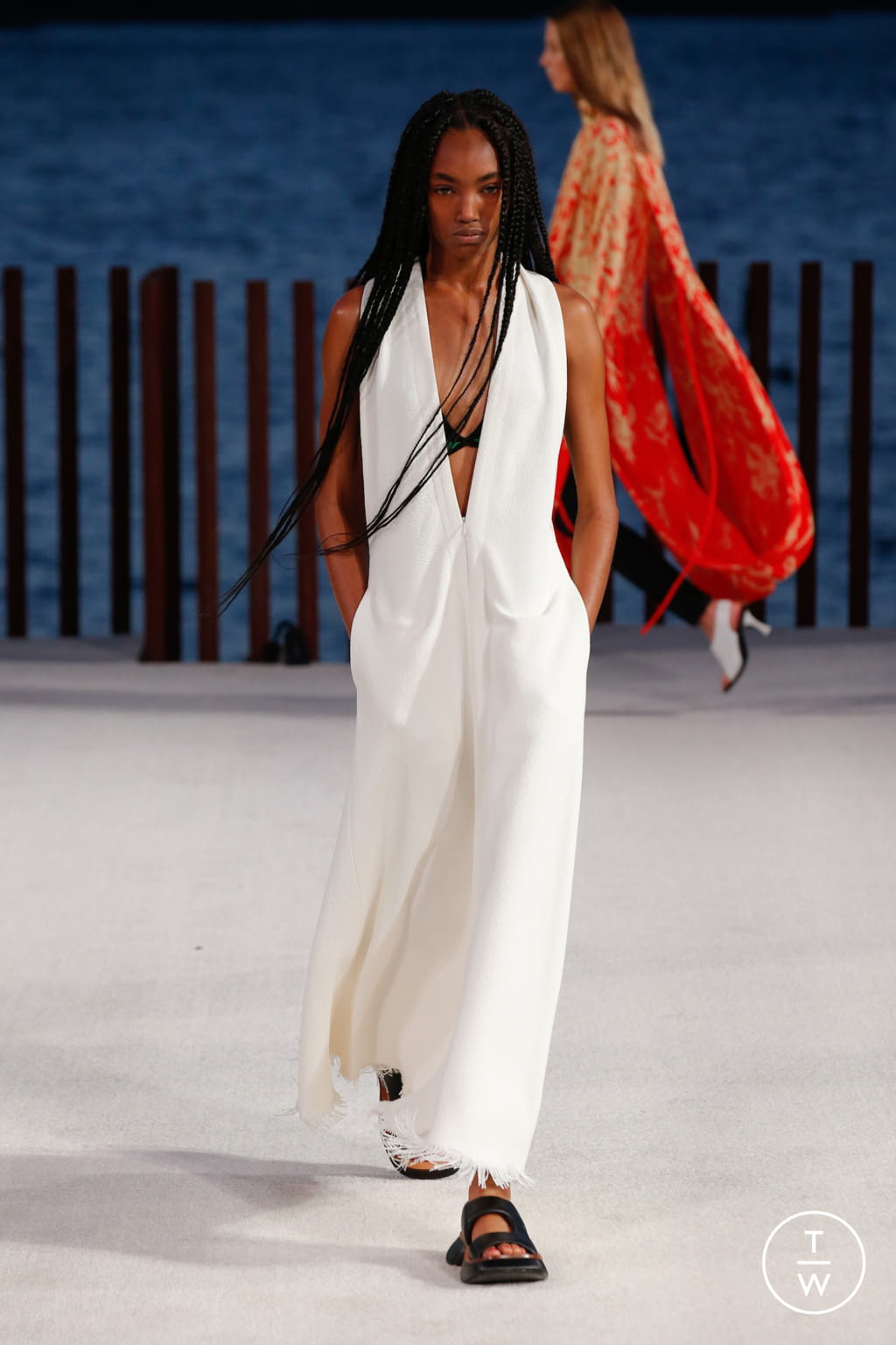Fashion Week New York Spring/Summer 2022 look 19 from the Proenza Schouler collection womenswear