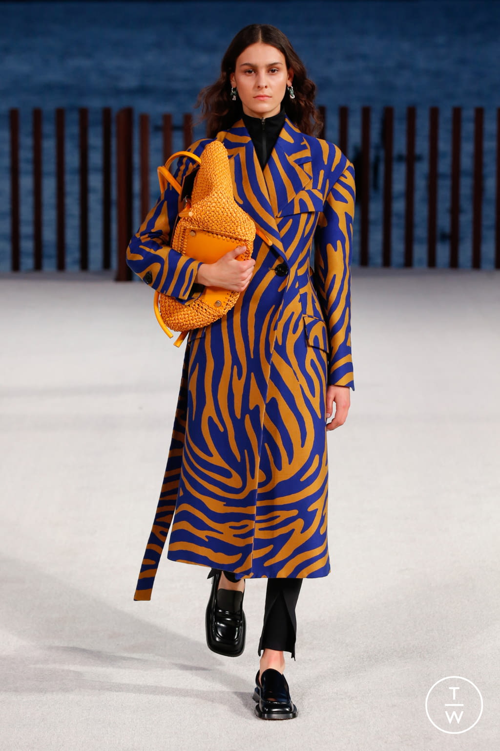 Fashion Week New York Spring/Summer 2022 look 21 from the Proenza Schouler collection womenswear