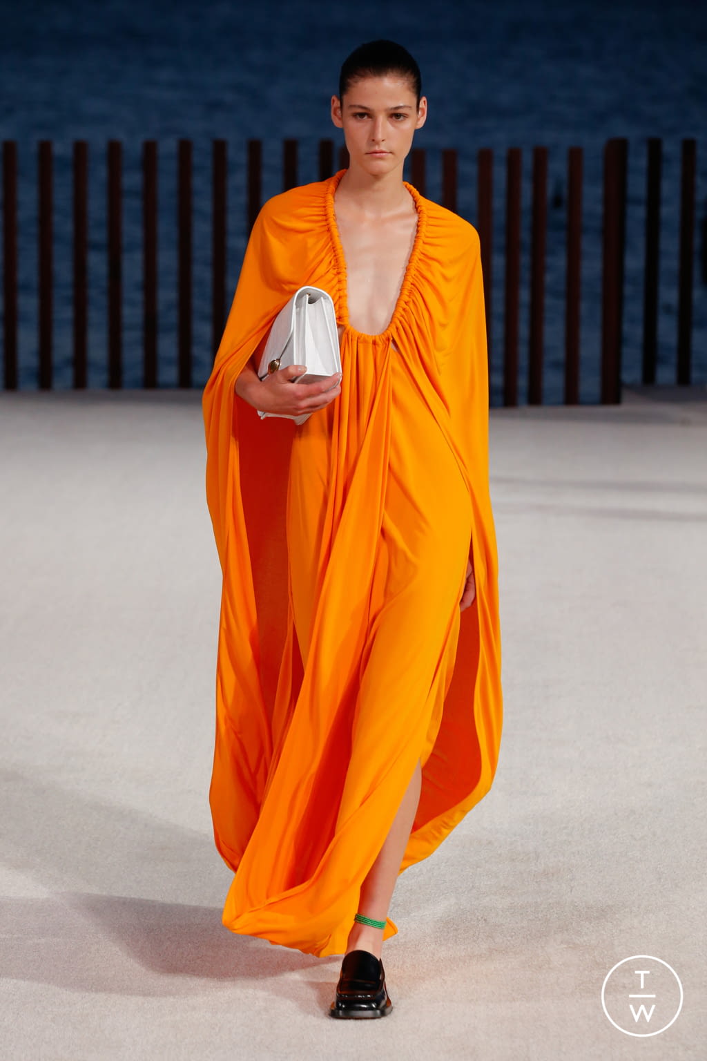 Fashion Week New York Spring/Summer 2022 look 26 from the Proenza Schouler collection womenswear