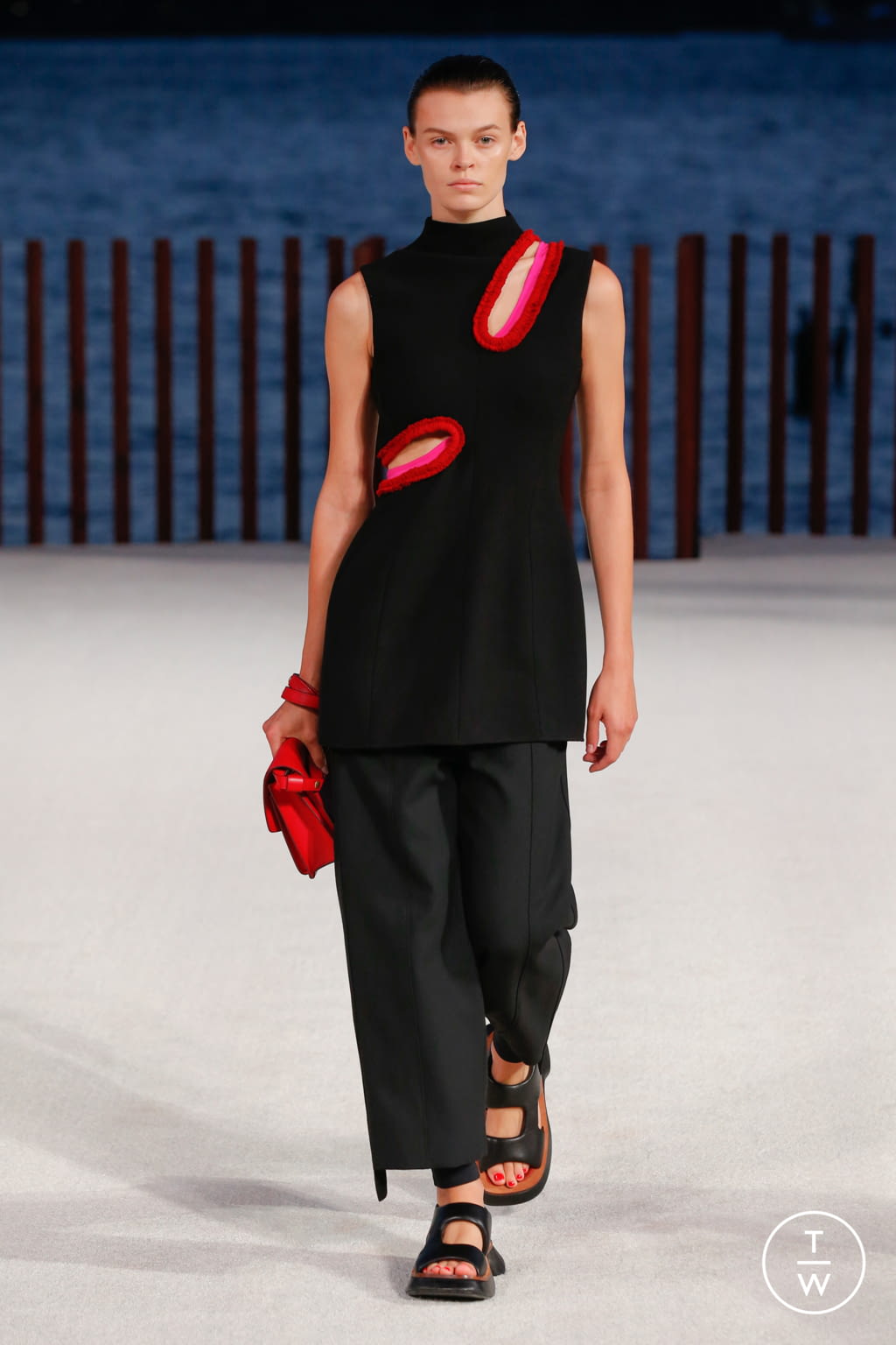 Fashion Week New York Spring/Summer 2022 look 30 from the Proenza Schouler collection womenswear